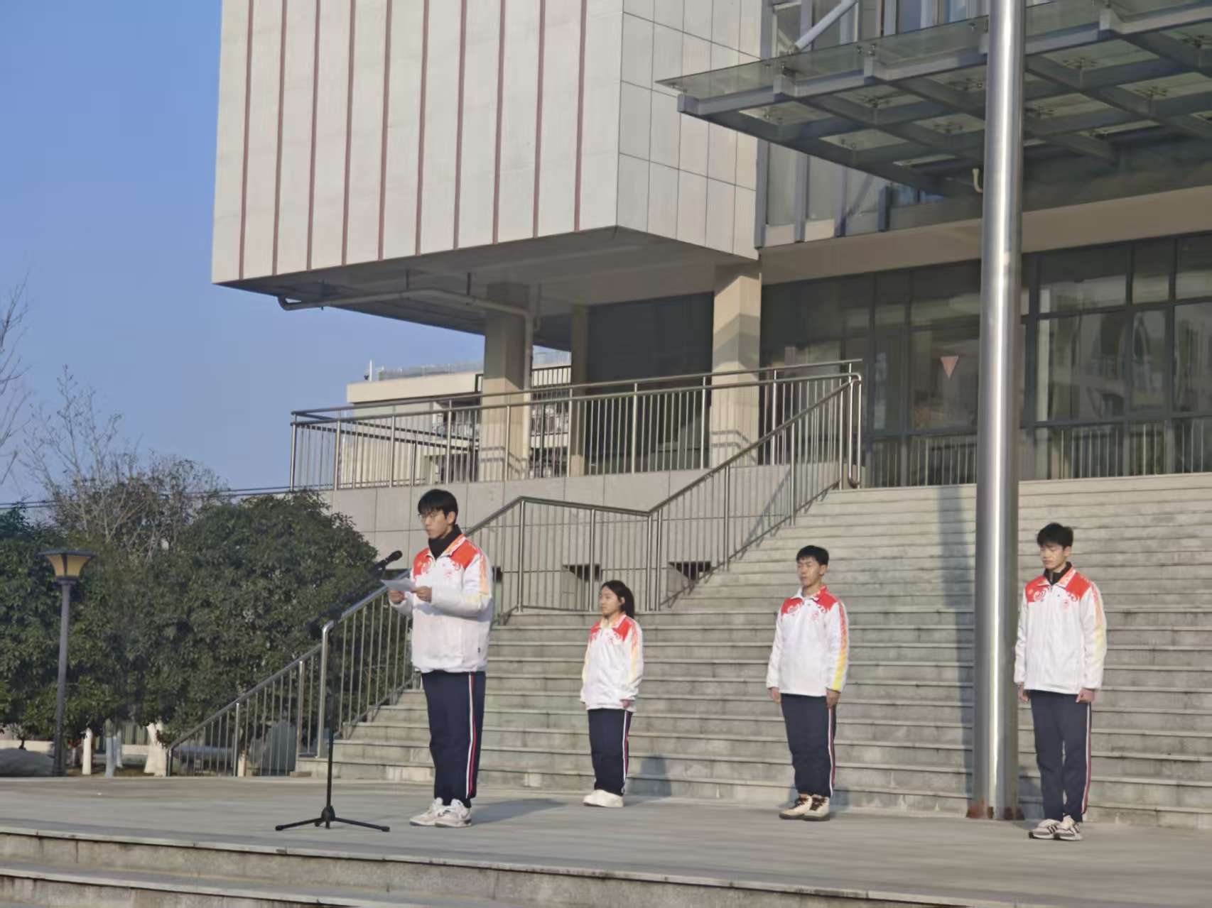 1767580879109653.jpg ca40ac9e94e7d6eeffd85860dd7e3beb.jpg